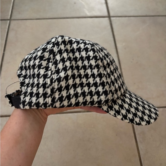 Magid Black and White Houndstooth Hat - Picture 2 of 7
